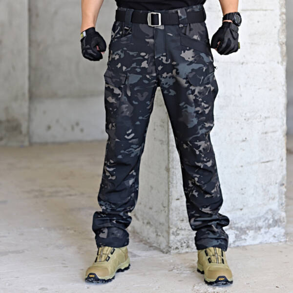 Winter Tactical Pants Men's Fleece-lined Waterproof Shark Skin Soft Shell Tactical Pants - Image 7